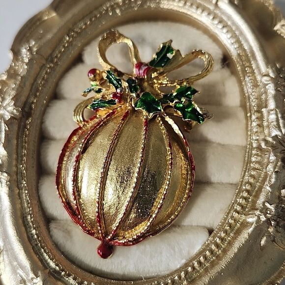 Festive Gold Ornament Brooch - Picture 1 of 5